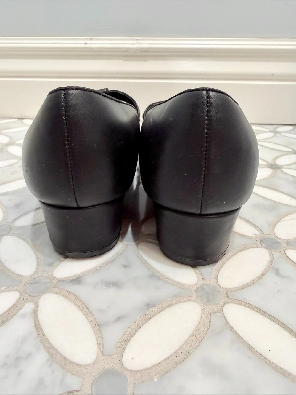 Dr. Scholl's Leather T-Strap Comfort Mary Jane Pumps Black Size 11 W Wide Width - Picture 8 of 13